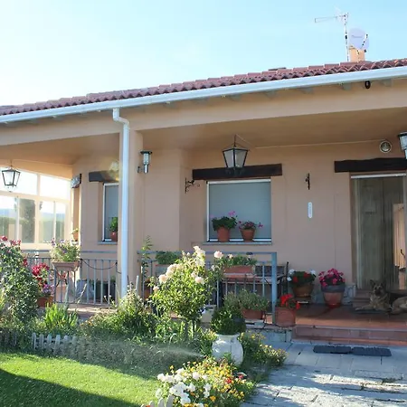 カントリーハウス Campos Padiernos