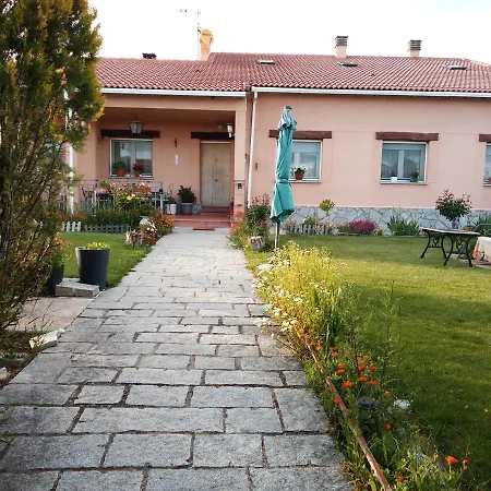 カントリーハウス Campos Padiernos